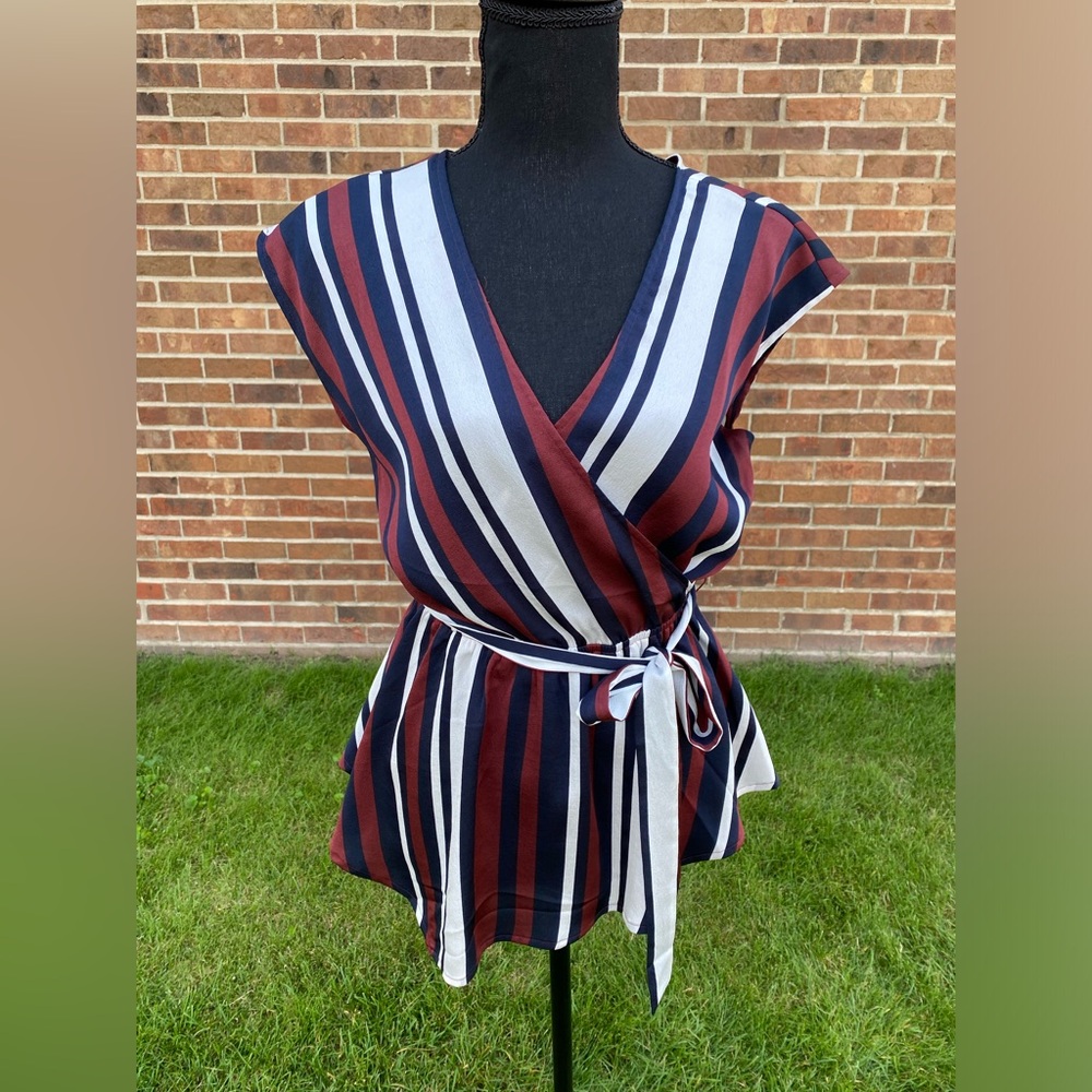 Express Strip Women Blouse